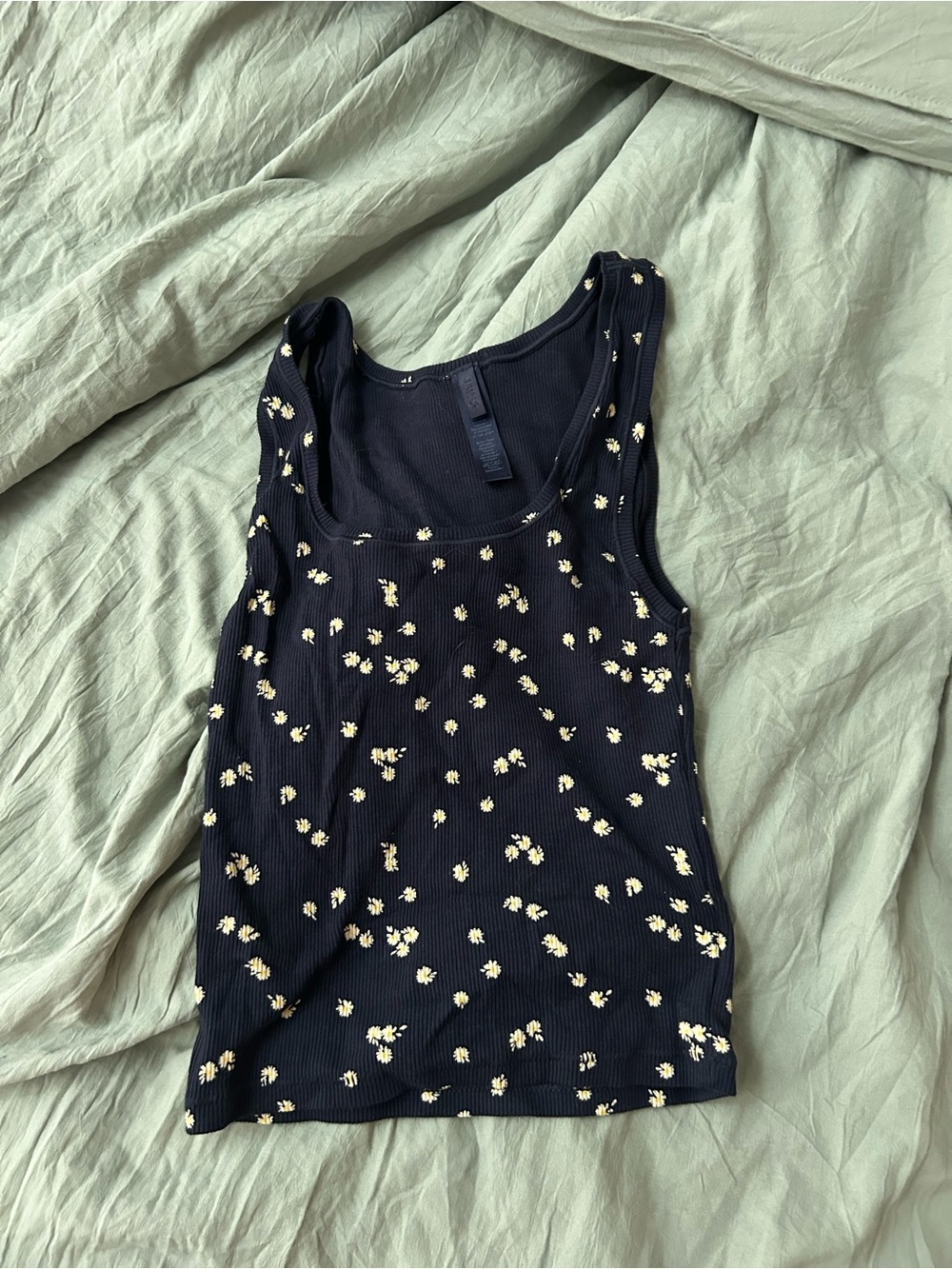 SKIMS navy Ribbed Tank with Cream Floral Print